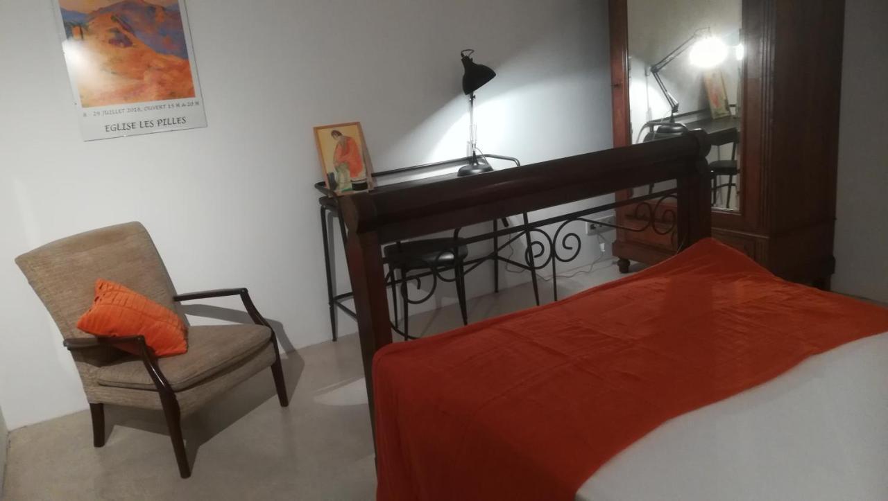 Vila Pie Des Ayrolis Eyroles Exteriér fotografie